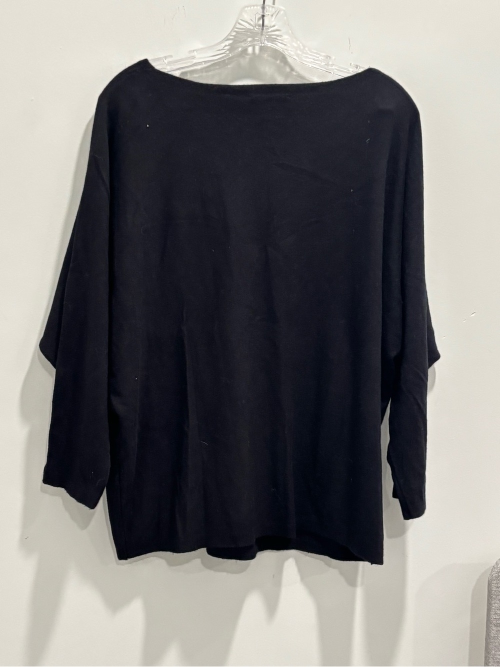 🐞Black Boatneck Sweater Top with Red Floral Appliqués - Picture 3 of 7